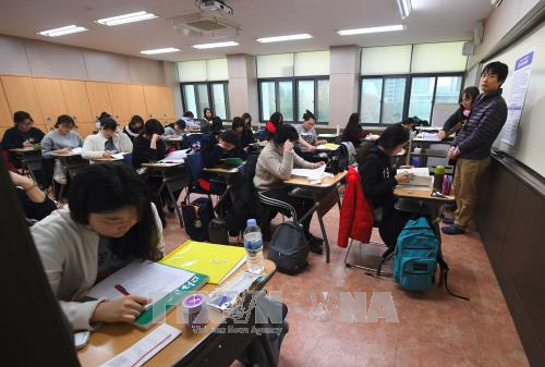 Học quá tải, học sinh Hàn Quốc thiếu ngủ báo động 